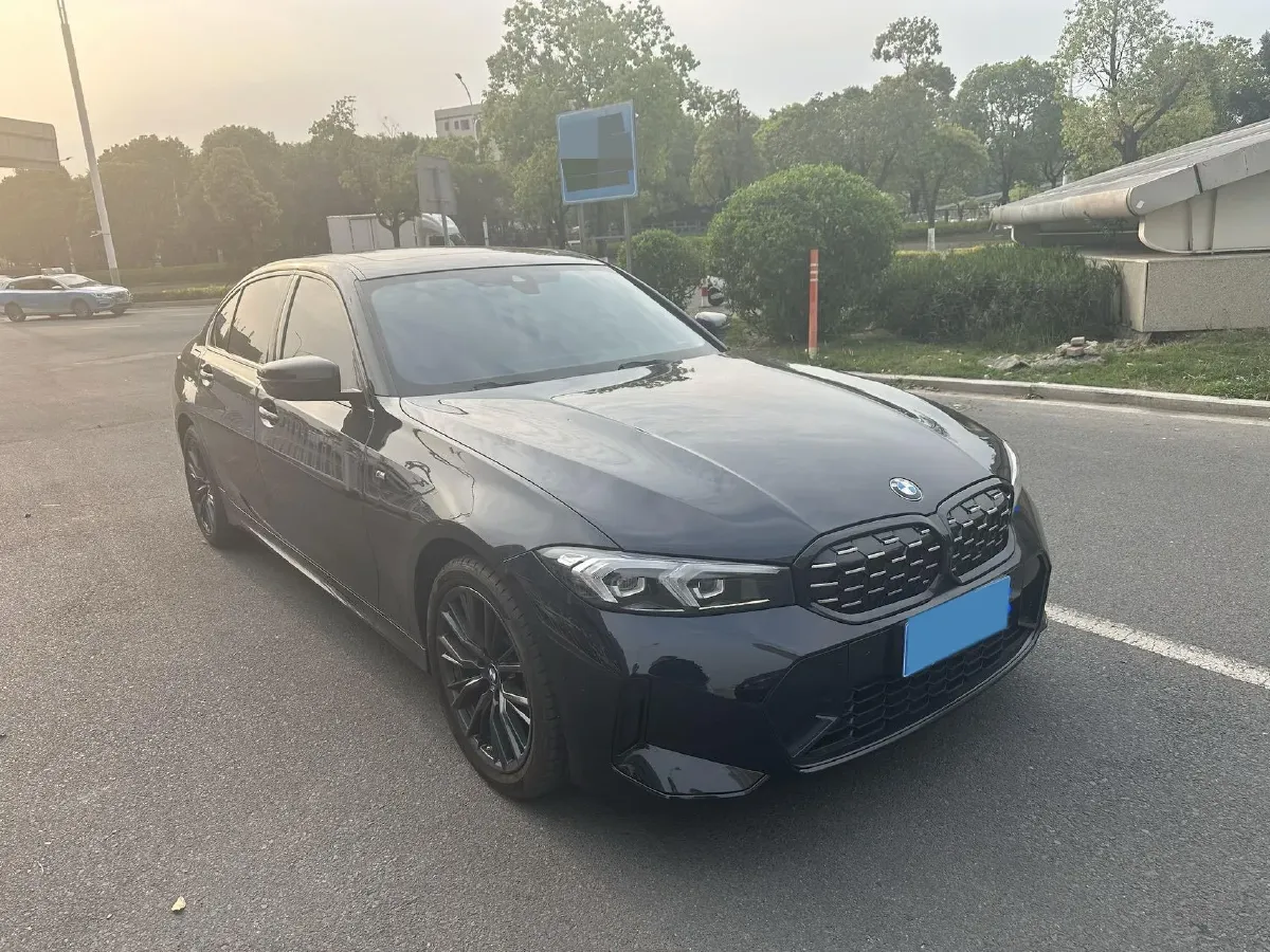 2023 BMW 3 Series 2.0T 184HP L4 8AT,autocango,china used car exporter,china ev exporter,chinese used car exporter,chinese used ev exporter