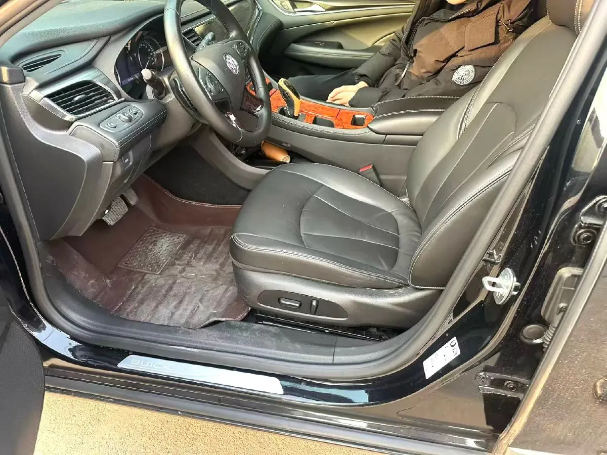 2021 Buick Larcosse 2.0T 237HP L4 9AT,autocango,china used car exporter,china ev exporter,chinese used car exporter,chinese used ev exporter