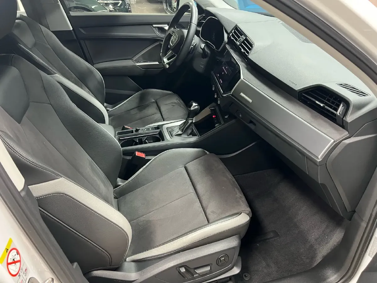 2022 Audi Q3 1.4T 150HP L4 7DCT,autocango,china used car exporter,china ev exporter,chinese used car exporter,chinese used ev exporter