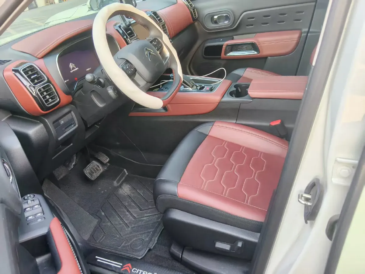 2022 Citroen C5 Aircross 1.8T 211HP L4 8AT,autocango,china used car exporter,china ev exporter,chinese used car exporter,chinese used ev exporter