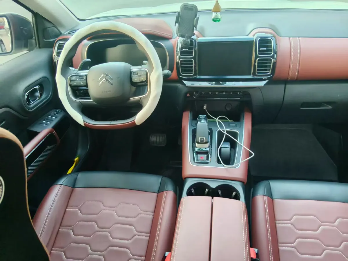 2022 Citroen C5 Aircross 1.8T 211HP L4 8AT,autocango,china used car exporter,china ev exporter,chinese used car exporter,chinese used ev exporter