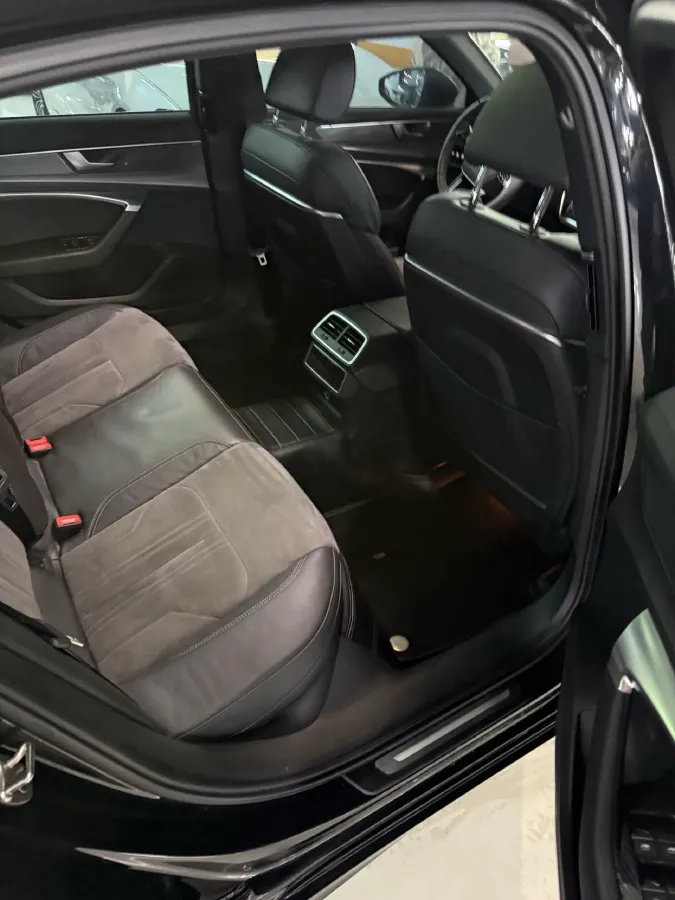 2019 Mercedes-Benz E Class 1.5T 184HP L4 9AT,autocango,china used car exporter,china ev exporter,chinese used car exporter,chinese used ev exporter