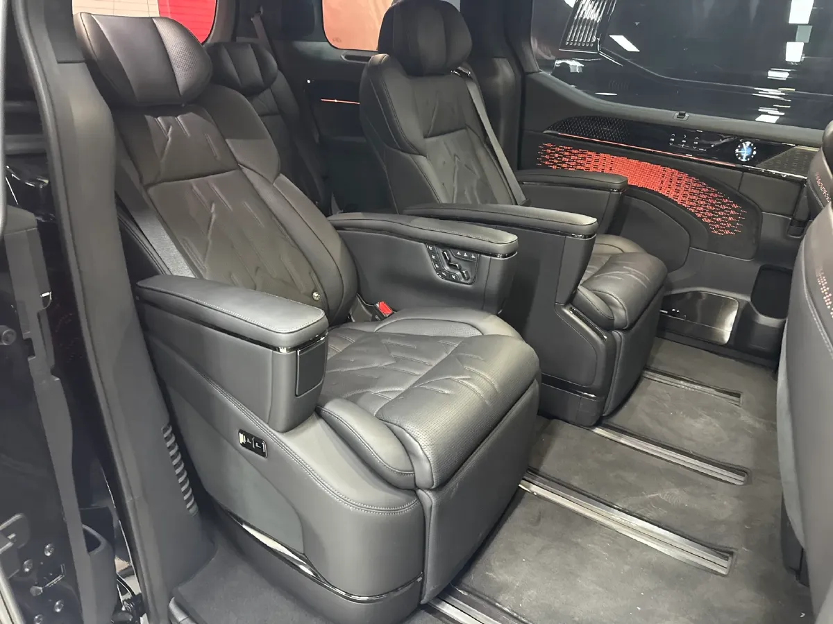 2024 Zeekr 009 BEV 108KWH,autocango,china used car exporter,china ev exporter,chinese used car exporter,chinese used ev exporter