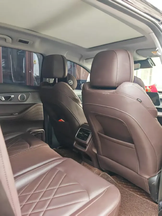 2022 Chery Tiggo 8 PRO 2.0T 254HP L4 7DCT,autocango,china used car exporter,china ev exporter,chinese used car exporter,chinese used ev exporter