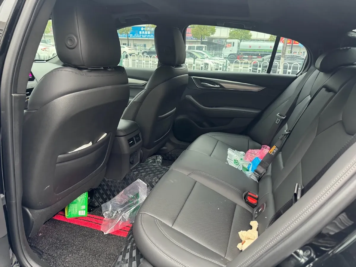 2025 Cadillac CT5 2.0T 237HP L4 10AT,autocango,china used car exporter,china ev exporter,chinese used car exporter,chinese used ev exporter