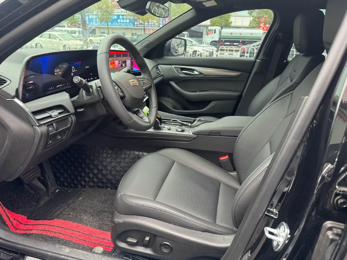 2025 Cadillac CT5 2.0T 237HP L4 10AT,autocango,china used car exporter,china ev exporter,chinese used car exporter,chinese used ev exporter