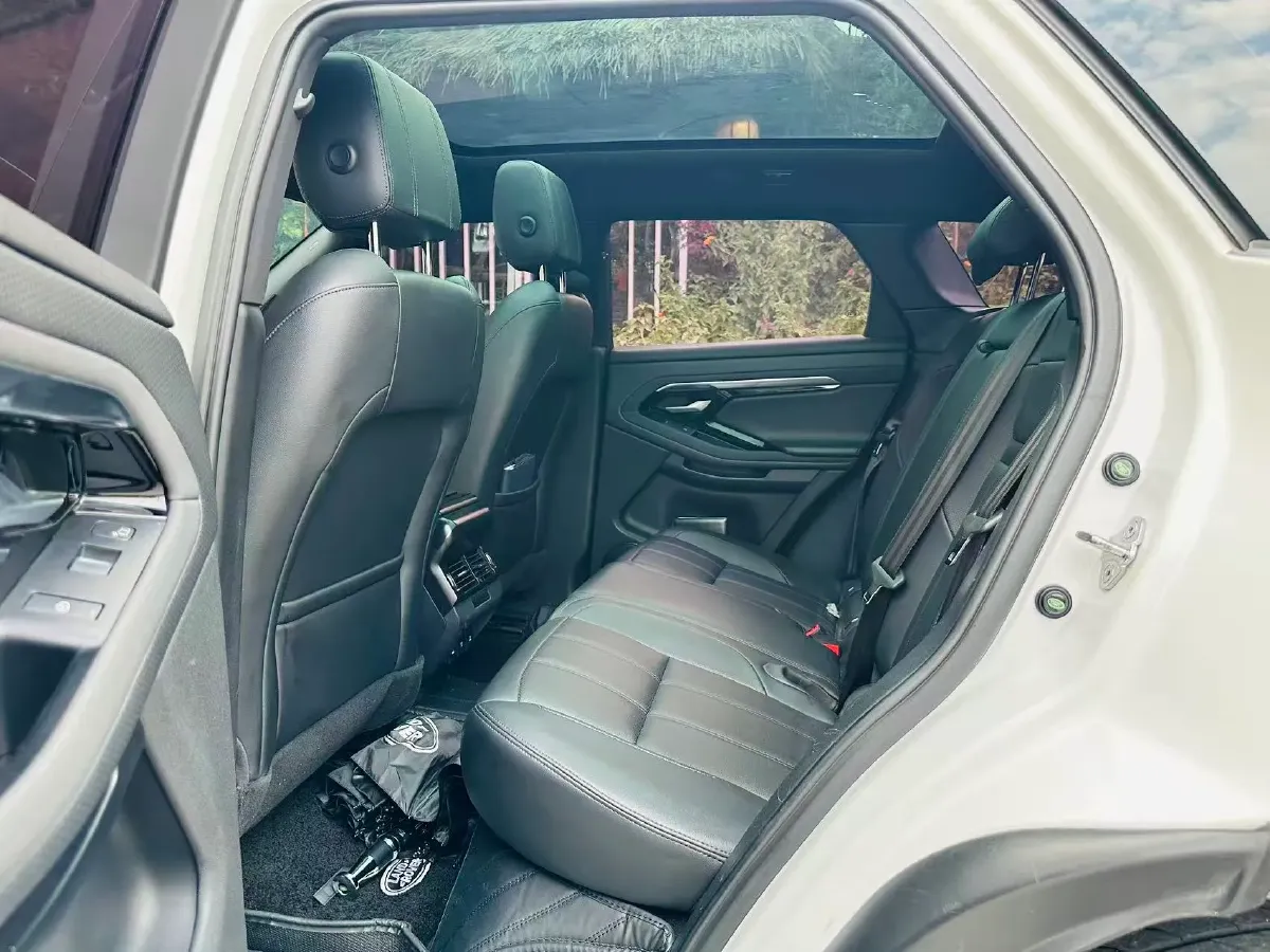 2020 Land Rover Range Rover Evoque 2.0T 249HP L4 9AT,autocango,china used car exporter,china ev exporter,chinese used car exporter,chinese used ev exporter