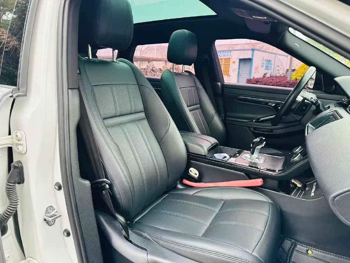 2020 Land Rover Range Rover Evoque 2.0T 249HP L4 9AT,autocango,china used car exporter,china ev exporter,chinese used car exporter,chinese used ev exporter
