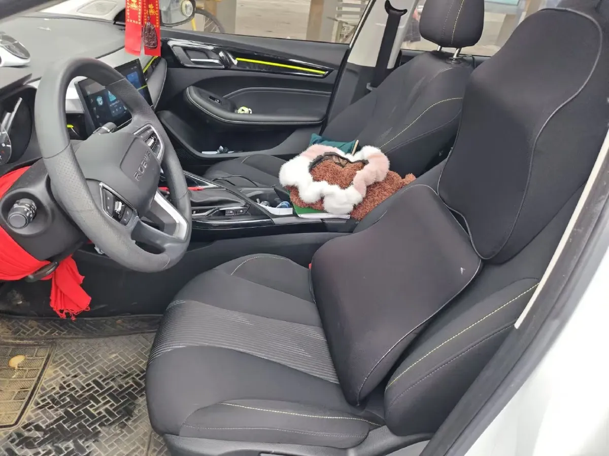 2021 Roewe i5 1.5L 120HP L4 CVT,autocango,china used car exporter,china ev exporter,chinese used car exporter,chinese used ev exporter