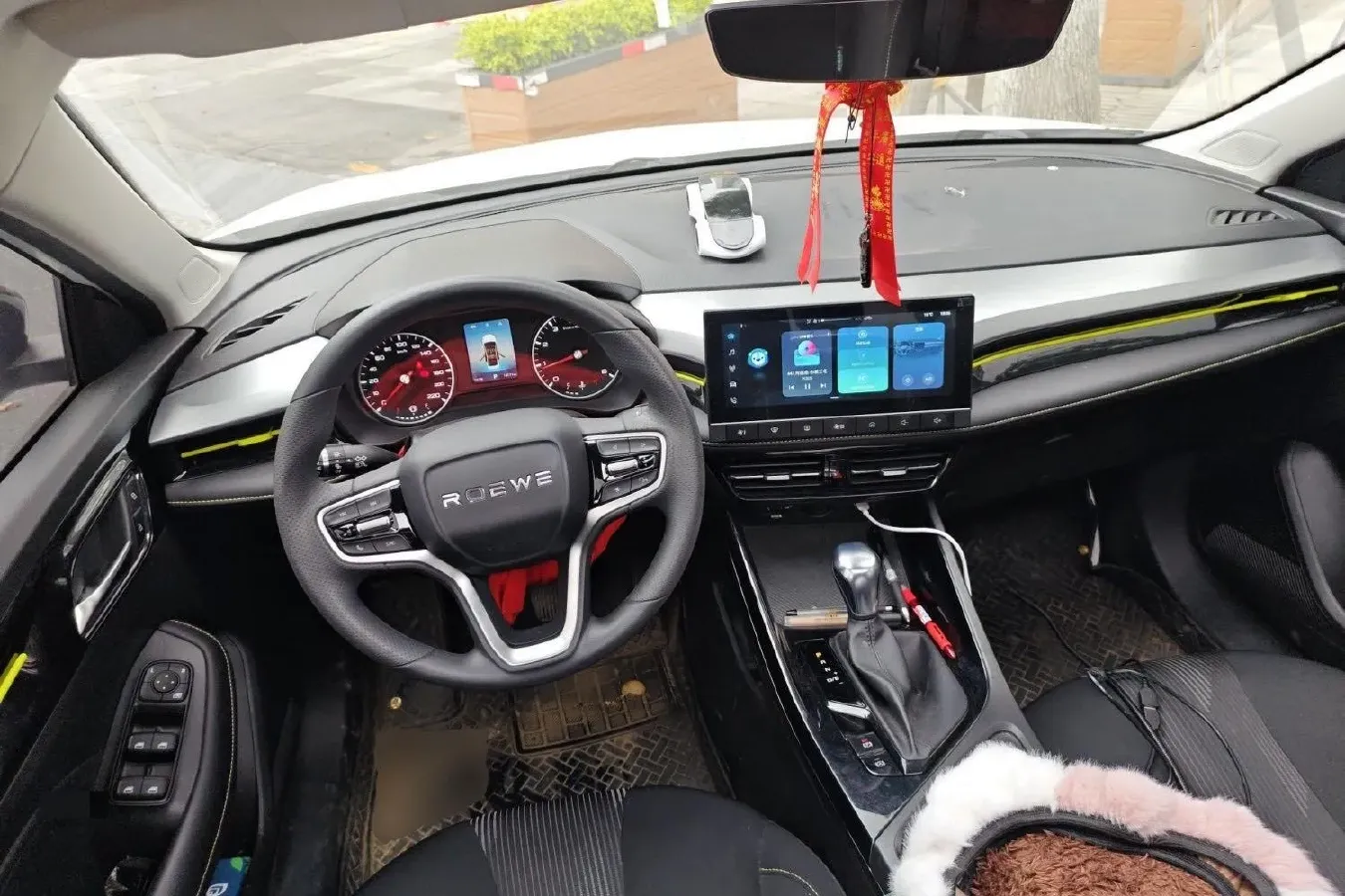 2021 Roewe i5 1.5L 120HP L4 CVT,autocango,china used car exporter,china ev exporter,chinese used car exporter,chinese used ev exporter