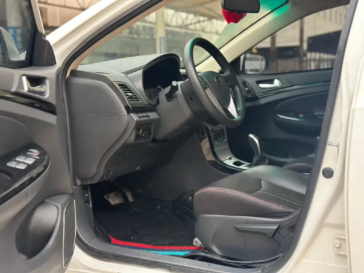 2018 BYD Song 2.0T 205HP L4 6DCT,autocango,china used car exporter,china ev exporter,chinese used car exporter,chinese used ev exporter