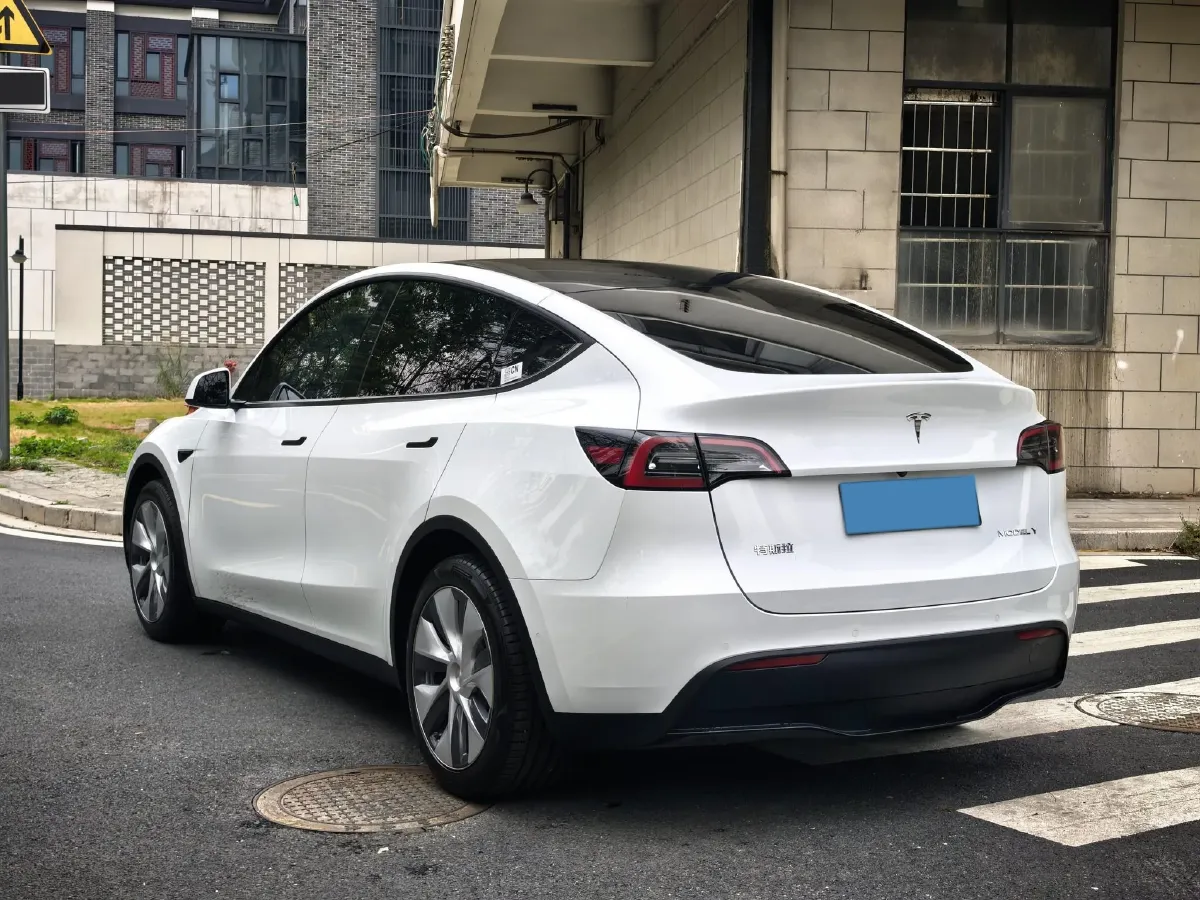 2022 Tesla Model Y BEV 60KWH,autocango,china used car exporter,china ev exporter,chinese used car exporter,chinese used ev exporter