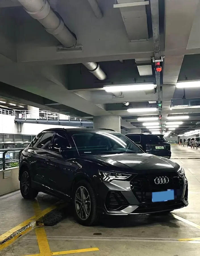 2022 Audi Q3 1.4T 150HP L4 7DCT,autocango,china used car exporter,china ev exporter,chinese used car exporter,chinese used ev exporter