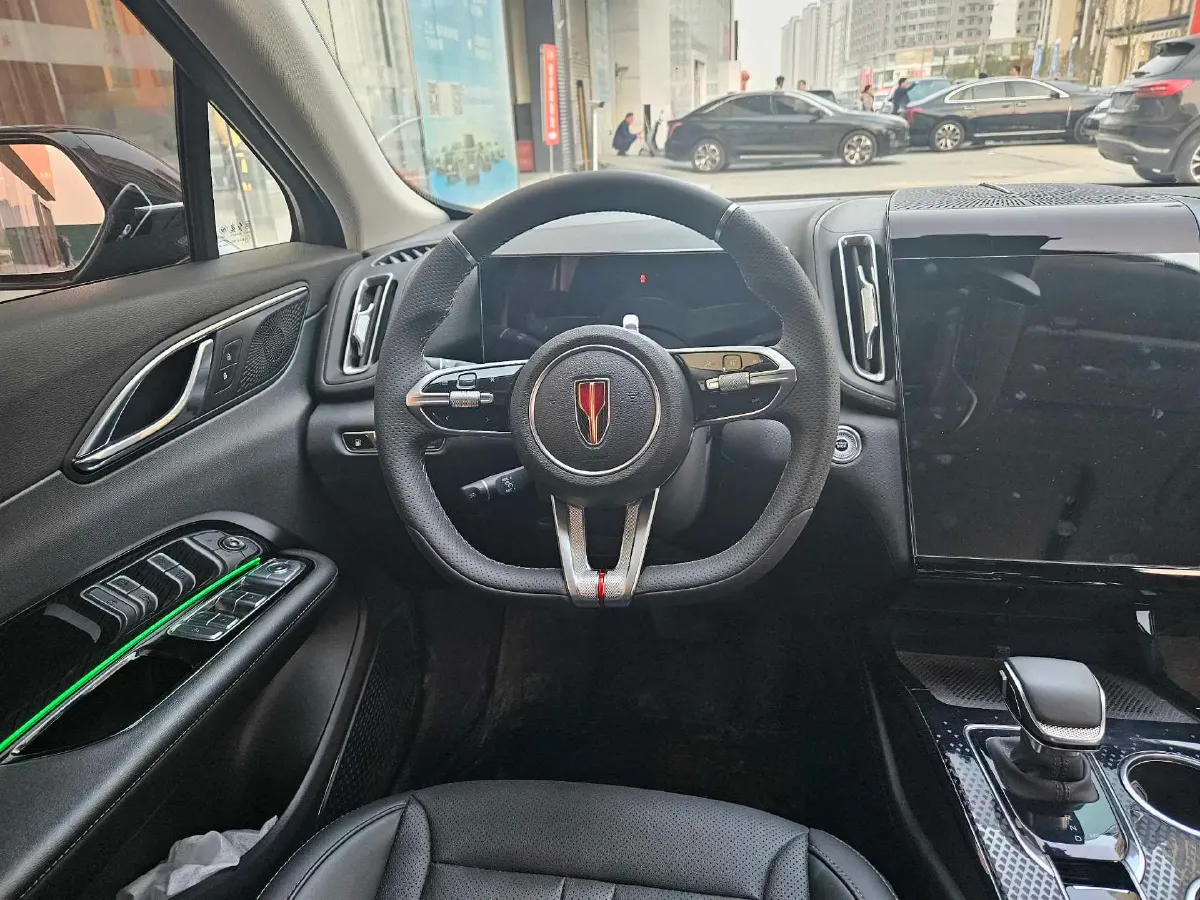 2024 HongQi HS3 1.5T 169HP L4 1DHT PHEV 18.4KWH,autocango,china used car exporter,china ev exporter,chinese used car exporter,chinese used ev exporter