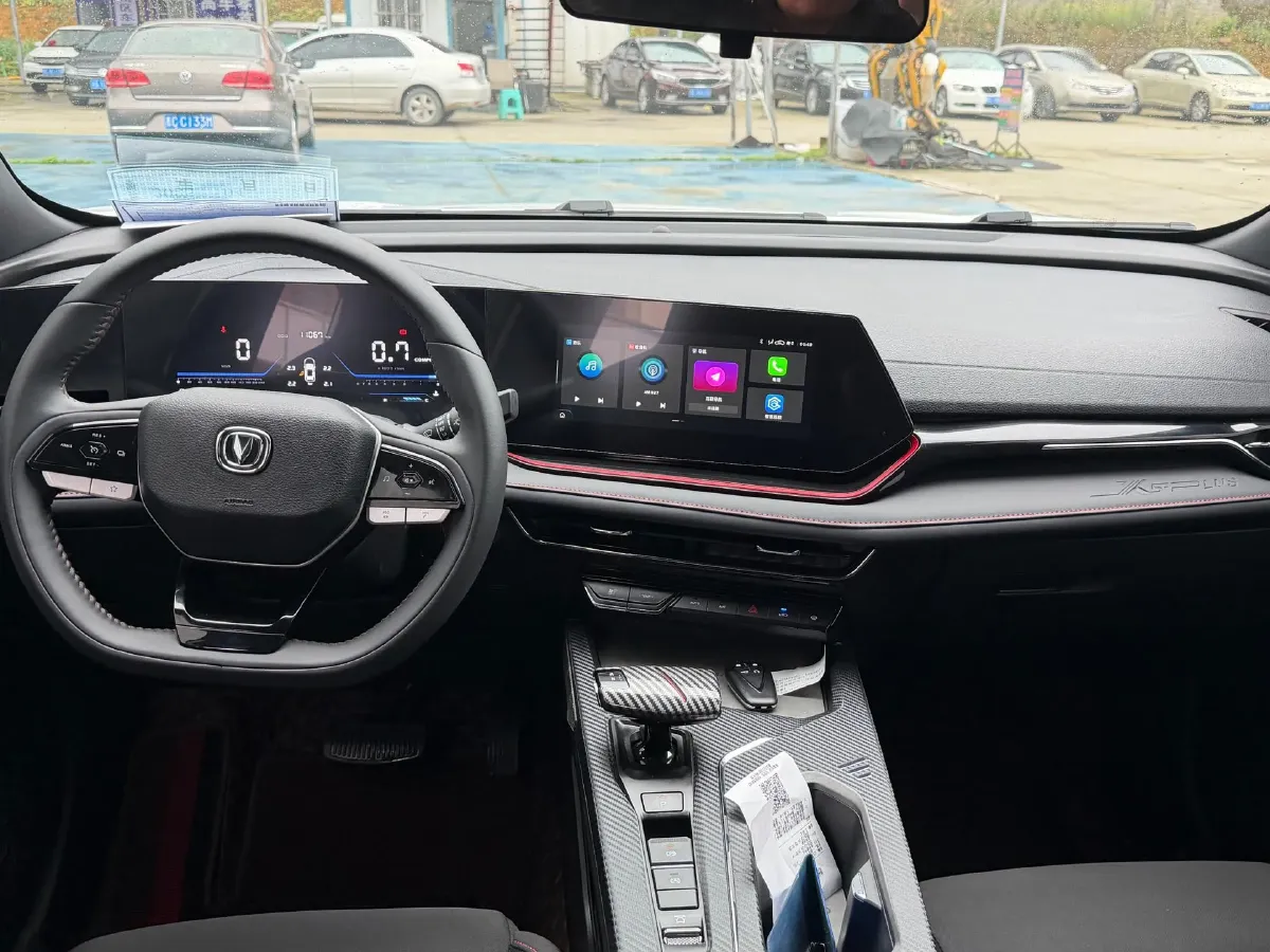 2024 ChangAn X5 PLUS 1.5T 188HP L4 7DCT,autocango,china used car exporter,china ev exporter,chinese used car exporter,chinese used ev exporter