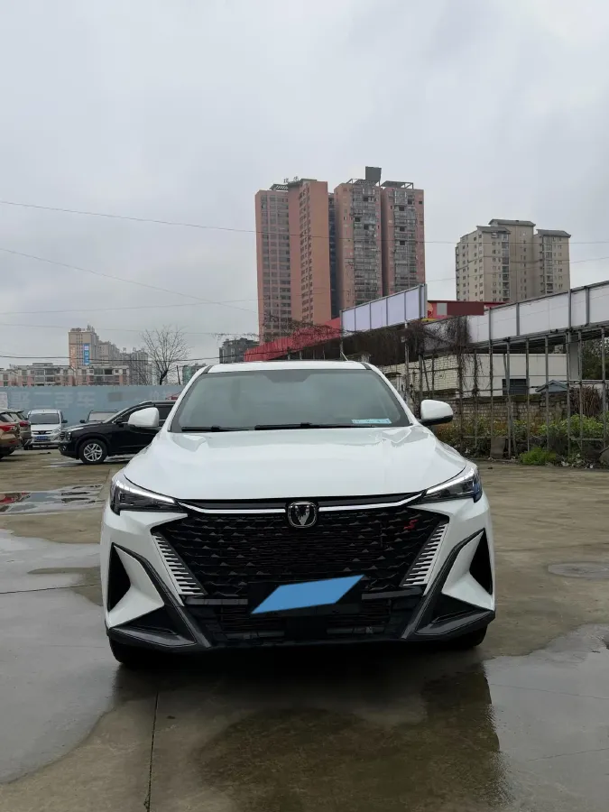 2024 ChangAn X5 PLUS 1.5T 188HP L4 7DCT,autocango,china used car exporter,china ev exporter,chinese used car exporter,chinese used ev exporter