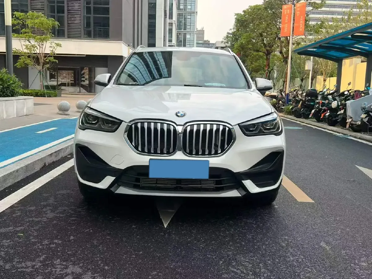 2022 BMW X1 2.0T 192HP L4 7DCT,autocango,china used car exporter,china ev exporter,chinese used car exporter,chinese used ev exporter
