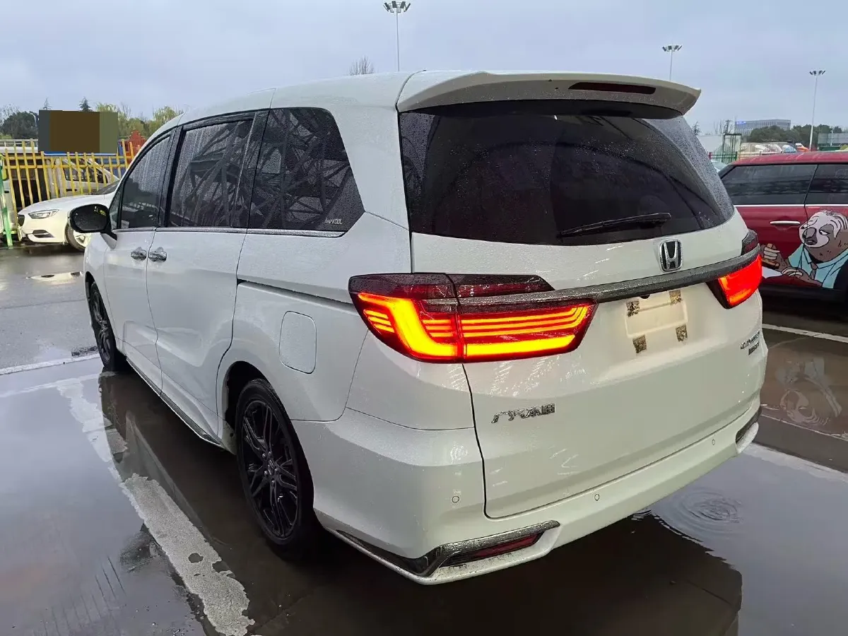 2022 Honda Odyssey 2.0L 146HP L4 E-CVT Hybrid,autocango,china used car exporter,china ev exporter,chinese used car exporter,chinese used ev exporter
