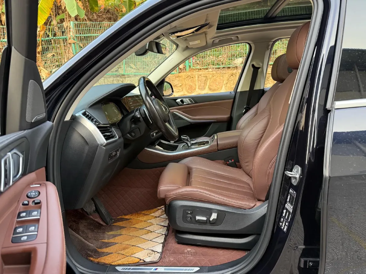 2022 BMW X5 3.0T 340HP L6 8AT,autocango,china used car exporter,china ev exporter,chinese used car exporter,chinese used ev exporter