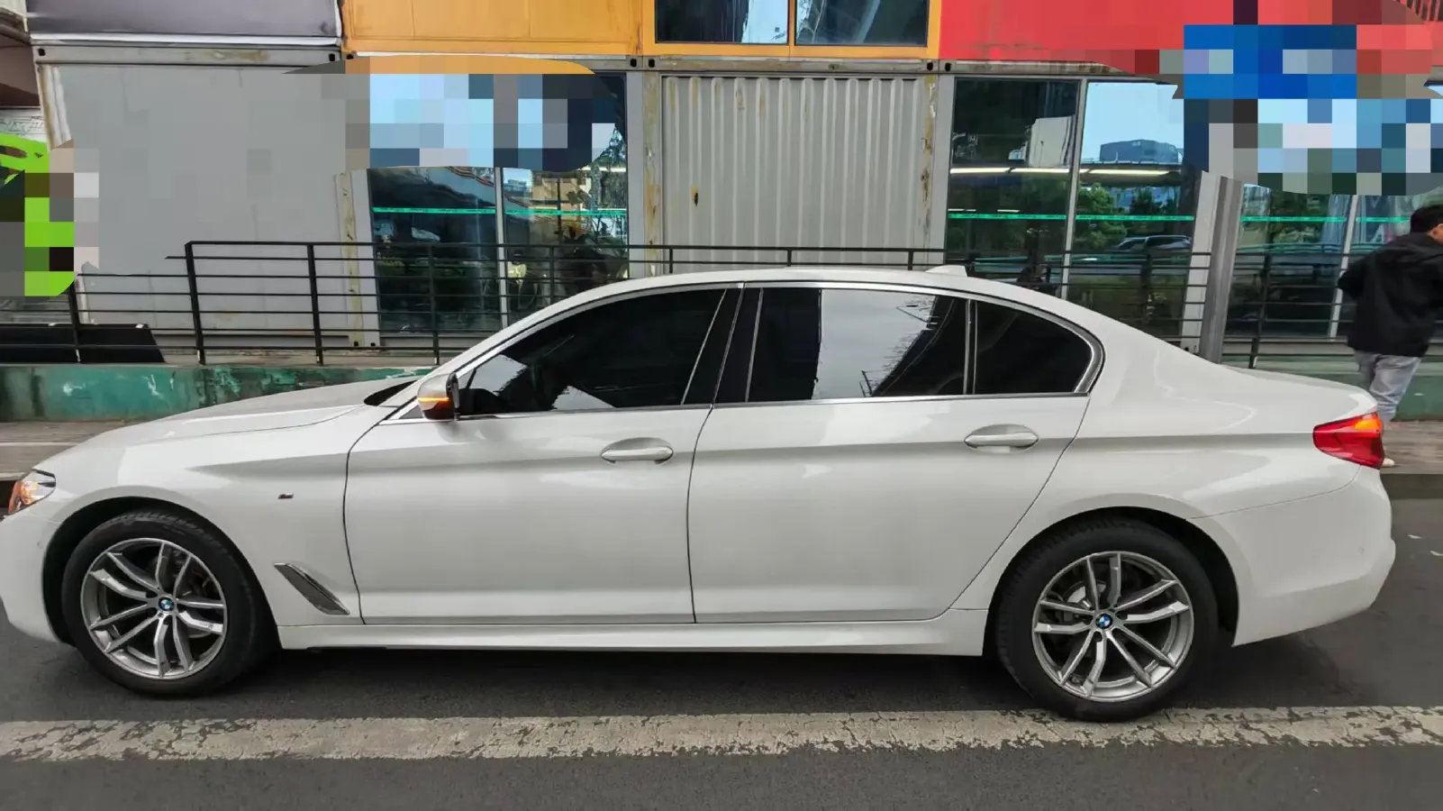 2020 BMW 5 Series 2.0T 184HP L4 8AT,autocango,china used car exporter,china ev exporter,chinese used car exporter,chinese used ev exporter
