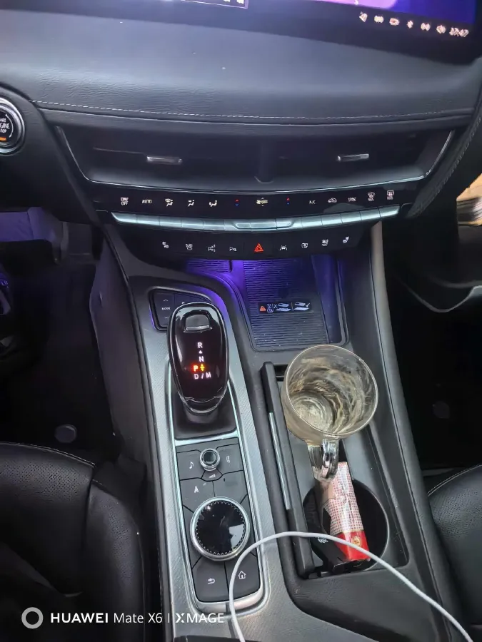 2024 Cadillac CT5 2.0T 237HP L4 10AT,autocango,china used car exporter,china ev exporter,chinese used car exporter,chinese used ev exporter