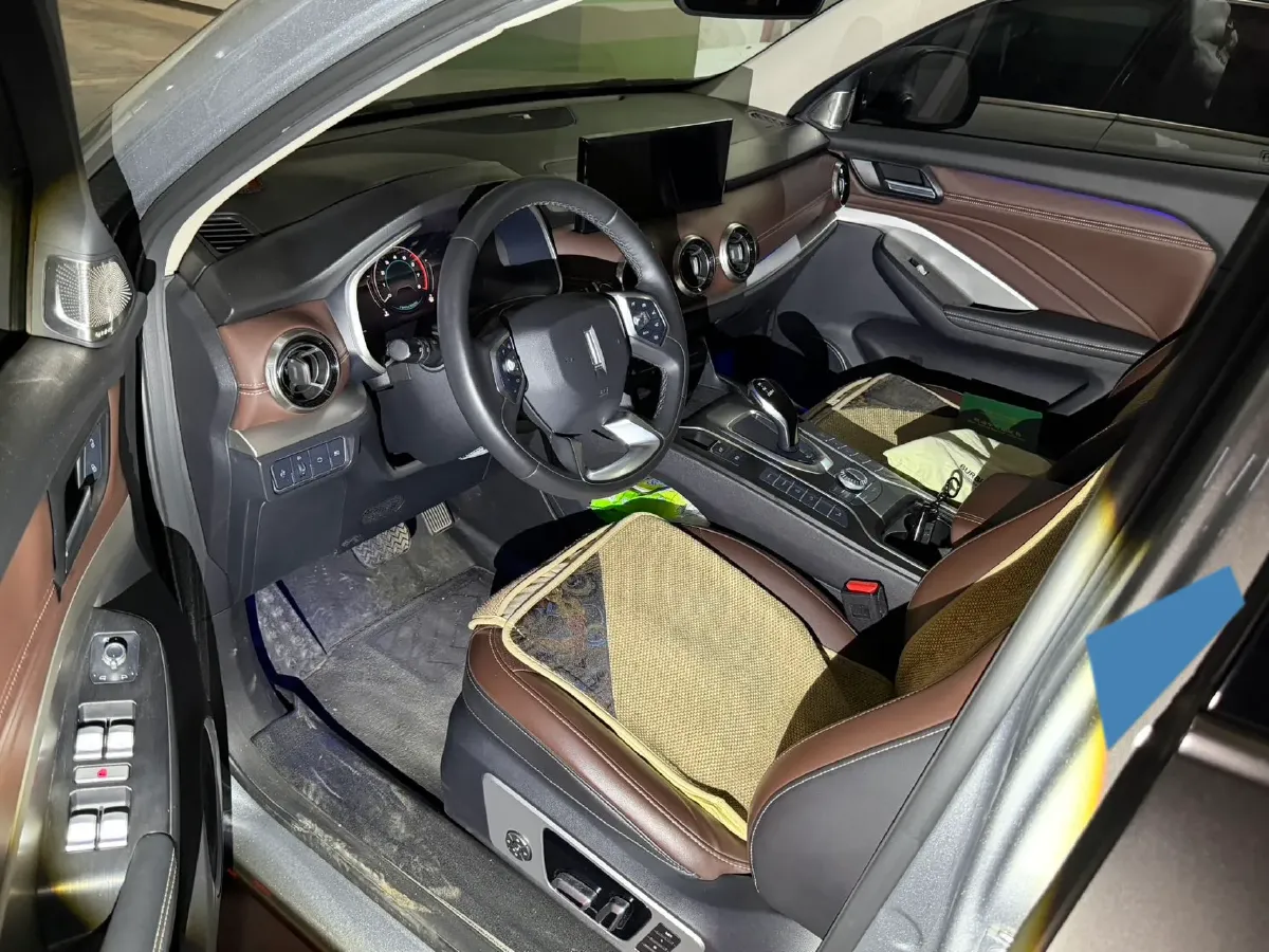 2021 WEY VV6 2.0T 227HP L4 7DCT,autocango,china used car exporter,china ev exporter,chinese used car exporter,chinese used ev exporter