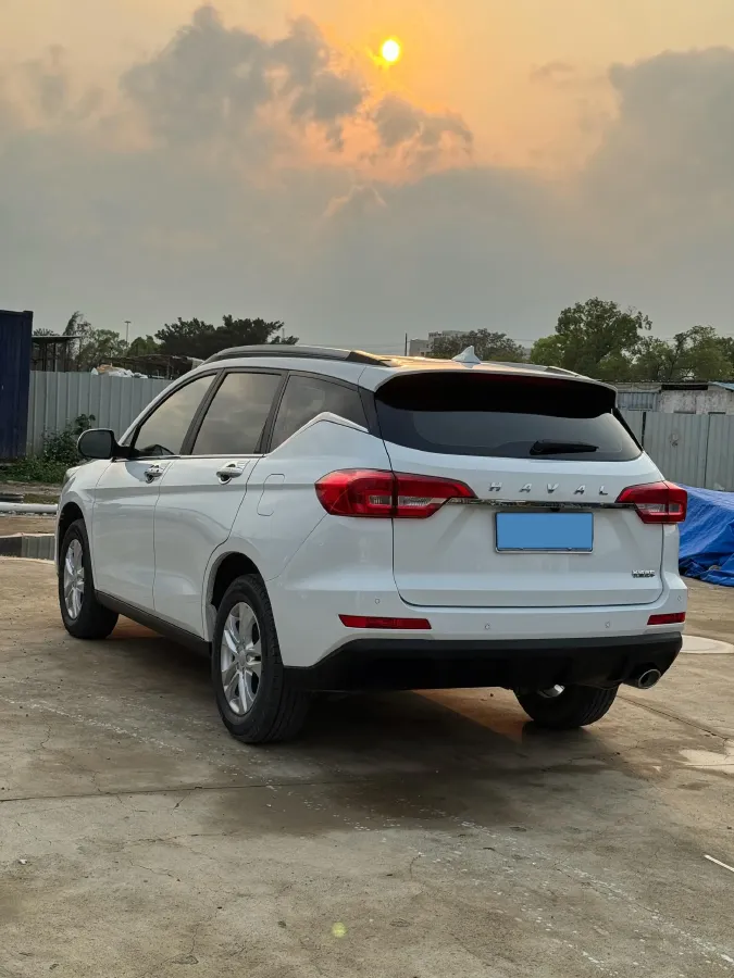 2019 Haval M6 1.5T 150HP L4 7DCT,autocango,china used car exporter,china ev exporter,chinese used car exporter,chinese used ev exporter