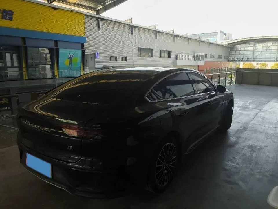 2022 Volkswagen Tiguan L 2.0T 186HP L4 7DCT,autocango,china used car exporter,china ev exporter,chinese used car exporter,chinese used ev exporter