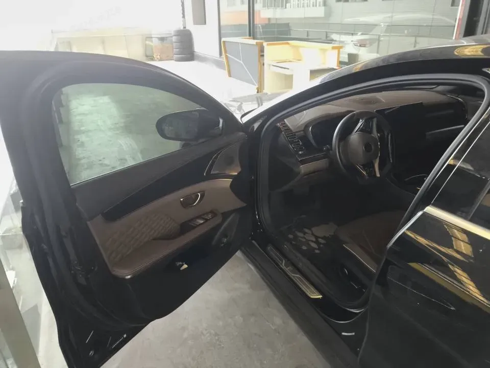 2022 Volkswagen Tiguan L 2.0T 186HP L4 7DCT,autocango,china used car exporter,china ev exporter,chinese used car exporter,chinese used ev exporter