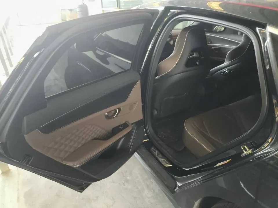 2022 Volkswagen Tiguan L 2.0T 186HP L4 7DCT,autocango,china used car exporter,china ev exporter,chinese used car exporter,chinese used ev exporter