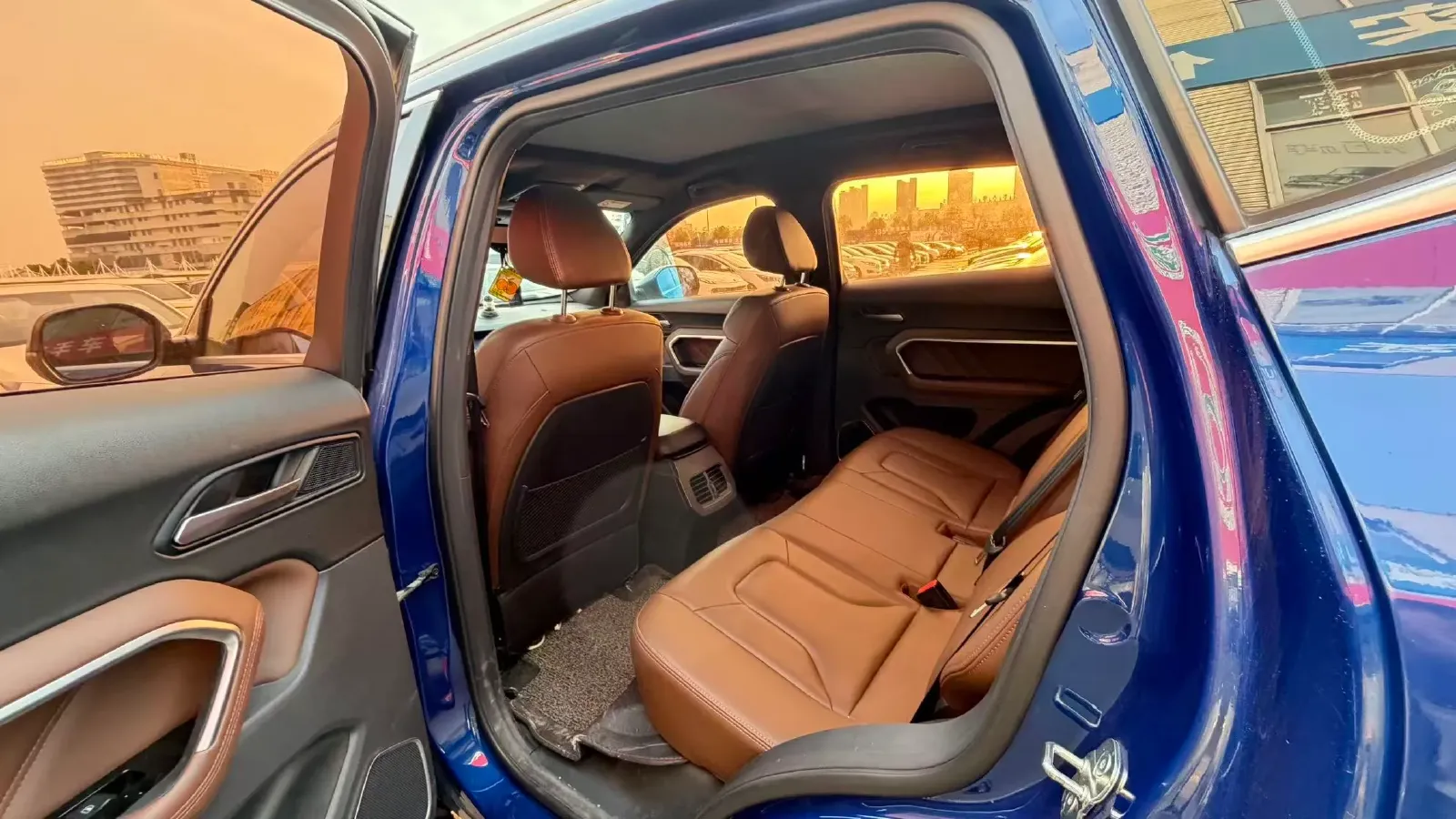 2017 Haval H6 1.5T 169HP L4 7DCT,autocango,china used car exporter,china ev exporter,chinese used car exporter,chinese used ev exporter