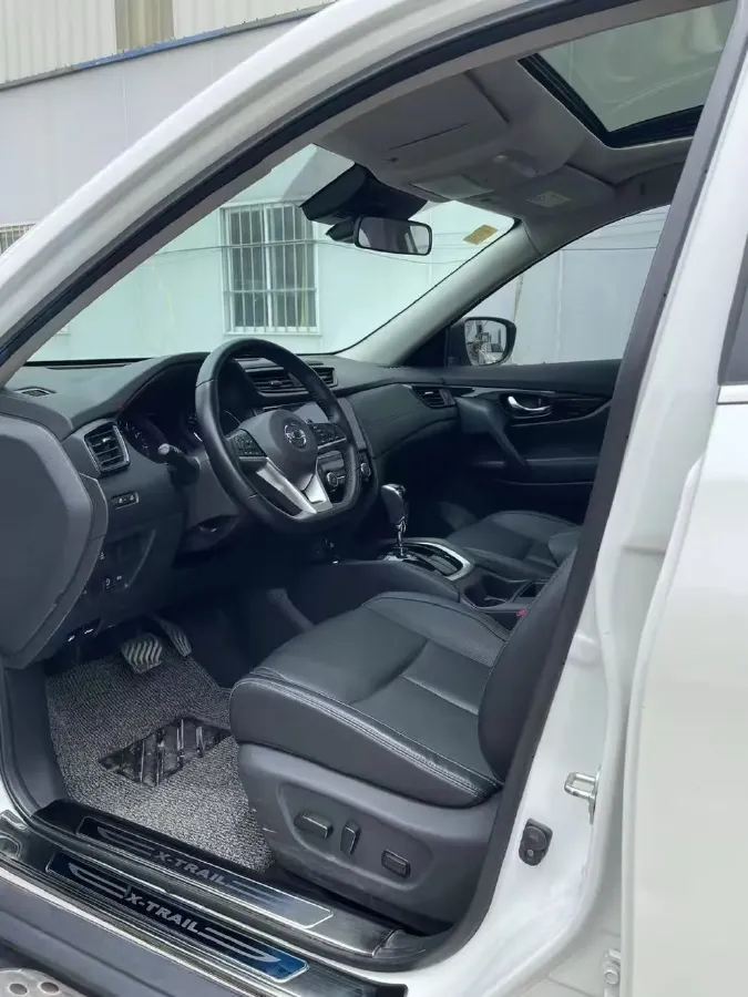 2019 Nissan X-Trail 2.0L 154HP L4 CVT,autocango,china used car exporter,china ev exporter,chinese used car exporter,chinese used ev exporter