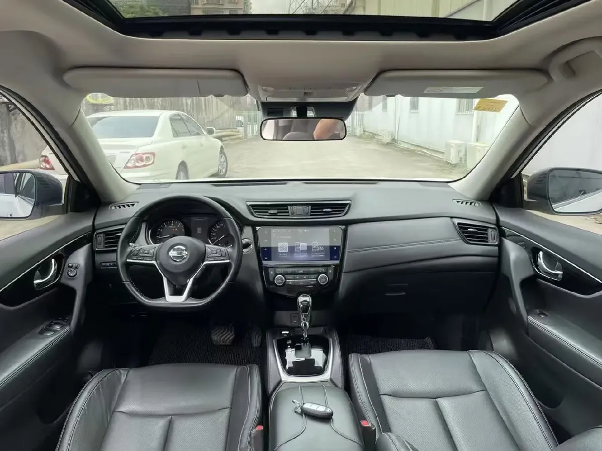 2019 Nissan X-Trail 2.0L 154HP L4 CVT,autocango,china used car exporter,china ev exporter,chinese used car exporter,chinese used ev exporter