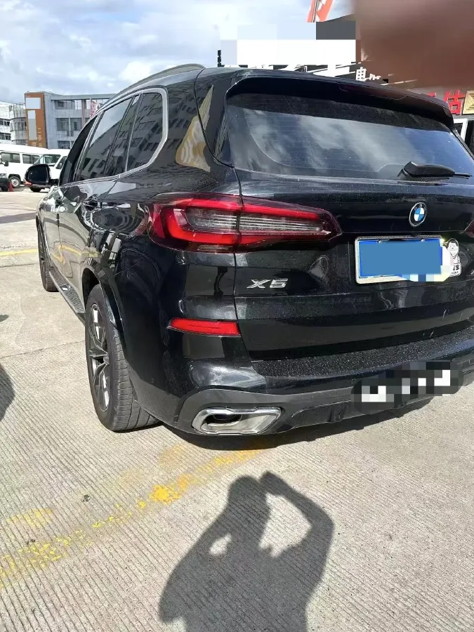 2022 BMW X5 2.0T 245HP L4 8AT,autocango,china used car exporter,china ev exporter,chinese used car exporter,chinese used ev exporter