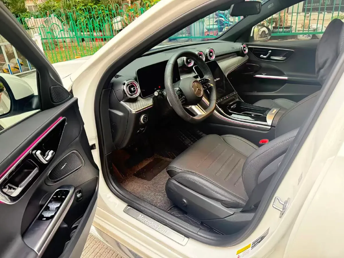 2024 Mercedes-Benz C Class 1.5T 204HP L4 9AT,autocango,china used car exporter,china ev exporter,chinese used car exporter,chinese used ev exporter