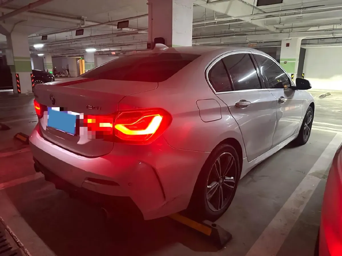 2022 BMW 1 Series 1.5T 140HP L3 7DCT,autocango,china used car exporter,china ev exporter,chinese used car exporter,chinese used ev exporter