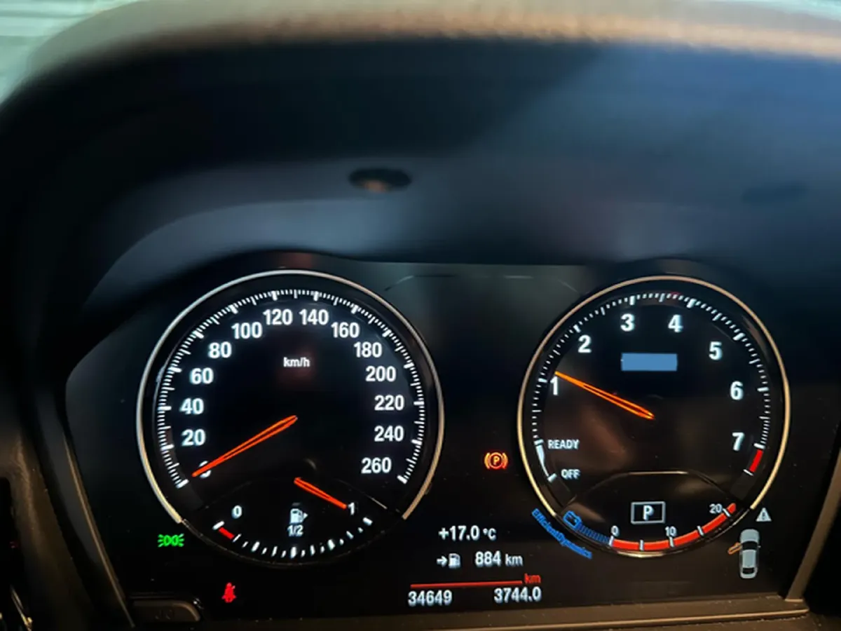 2022 BMW 1 Series 1.5T 140HP L3 7DCT,autocango,china used car exporter,china ev exporter,chinese used car exporter,chinese used ev exporter