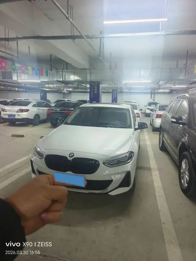 2022 BMW 1 Series 1.5T 140HP L3 7DCT,autocango,china used car exporter,china ev exporter,chinese used car exporter,chinese used ev exporter