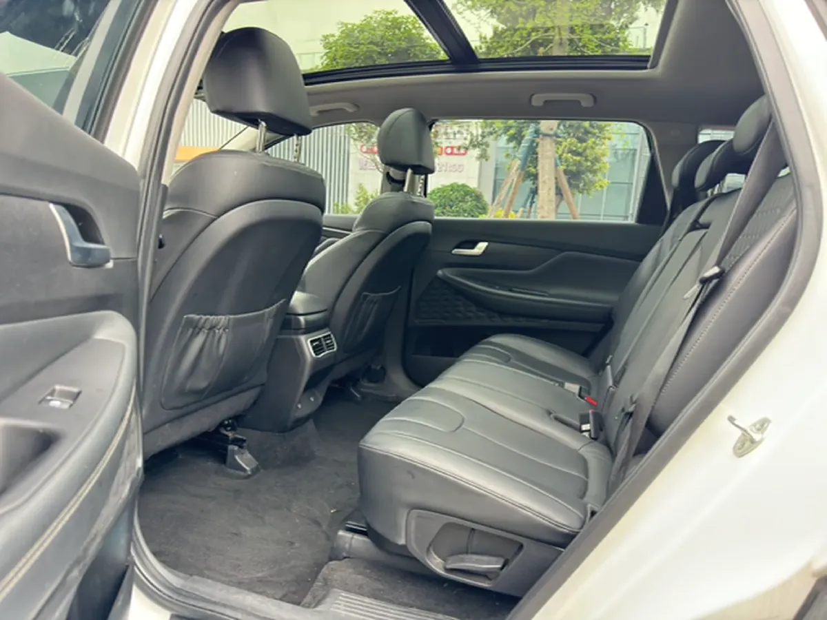 2023 Hyundai Santafe 2.0T 230HP L4 8AT,autocango,china used car exporter,china ev exporter,chinese used car exporter,chinese used ev exporter