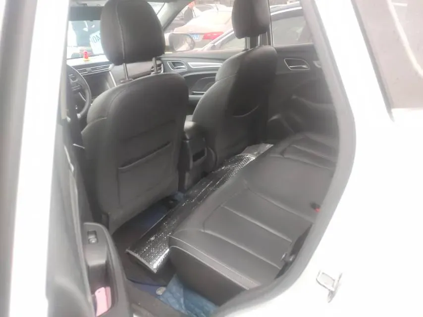 2018 Roewe i6 1.5T 169HP L4 7DCT,autocango,china used car exporter,china ev exporter,chinese used car exporter,chinese used ev exporter