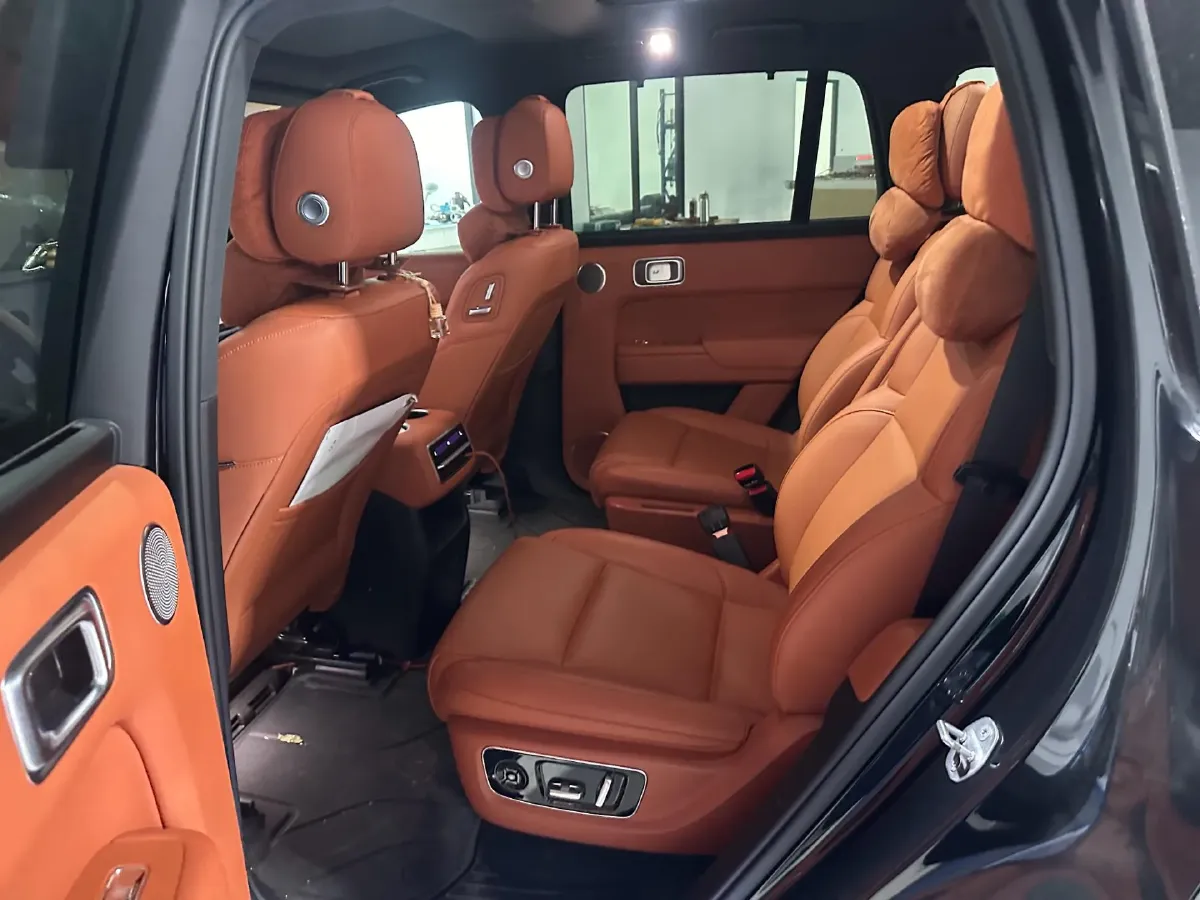 2023 Li L8 Range Extended 154HP REEV 40.9KWH,autocango,china used car exporter,china ev exporter,chinese used car exporter,chinese used ev exporter