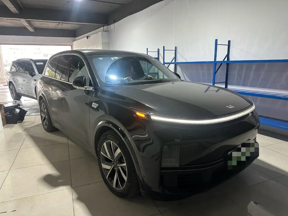 2023 Li L8 Range Extended 154HP REEV 40.9KWH,autocango,china used car exporter,china ev exporter,chinese used car exporter,chinese used ev exporter