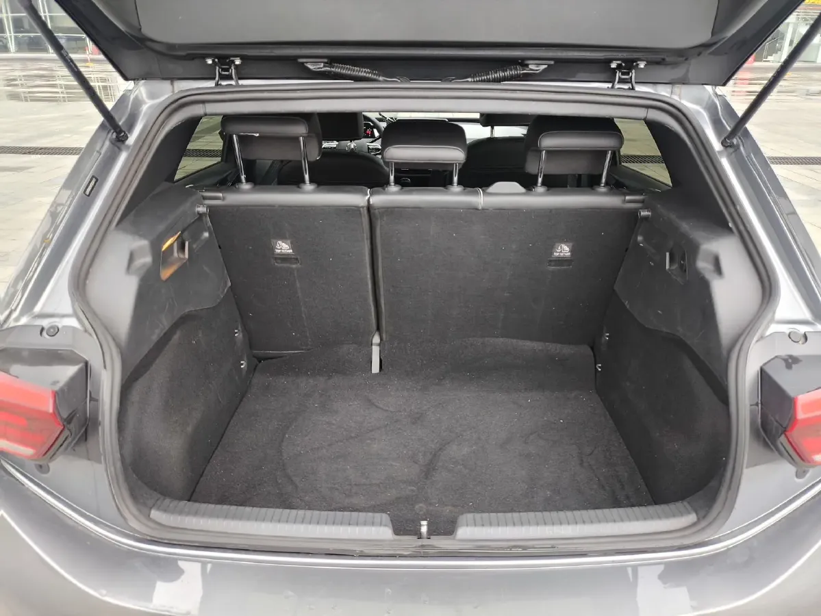 2023 Volkswagen ID.3 BEV 52.8KWH,autocango,china used car exporter,china ev exporter,chinese used car exporter,chinese used ev exporter