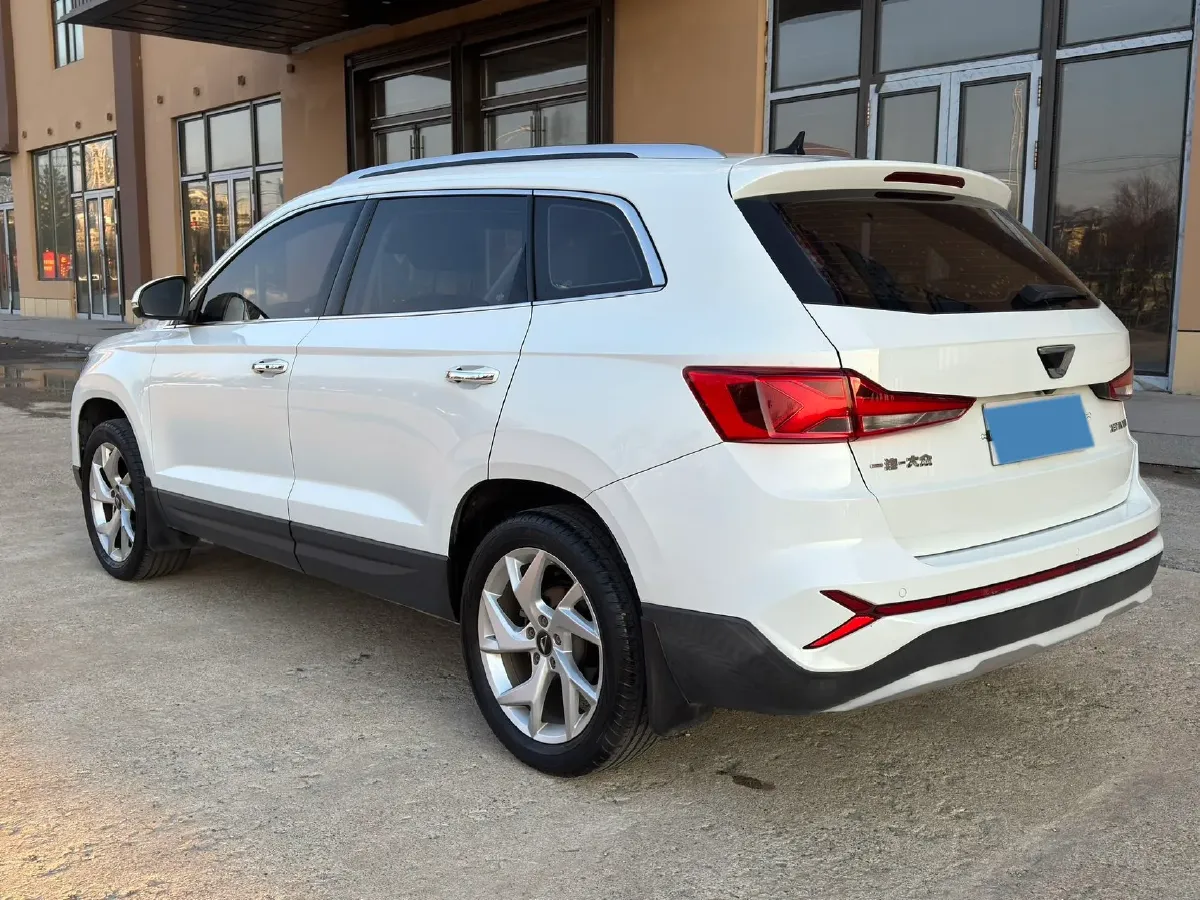 2022 Jetta VS7 1.4T 150HP L4 6AT,autocango,china used car exporter,china ev exporter,chinese used car exporter,chinese used ev exporter