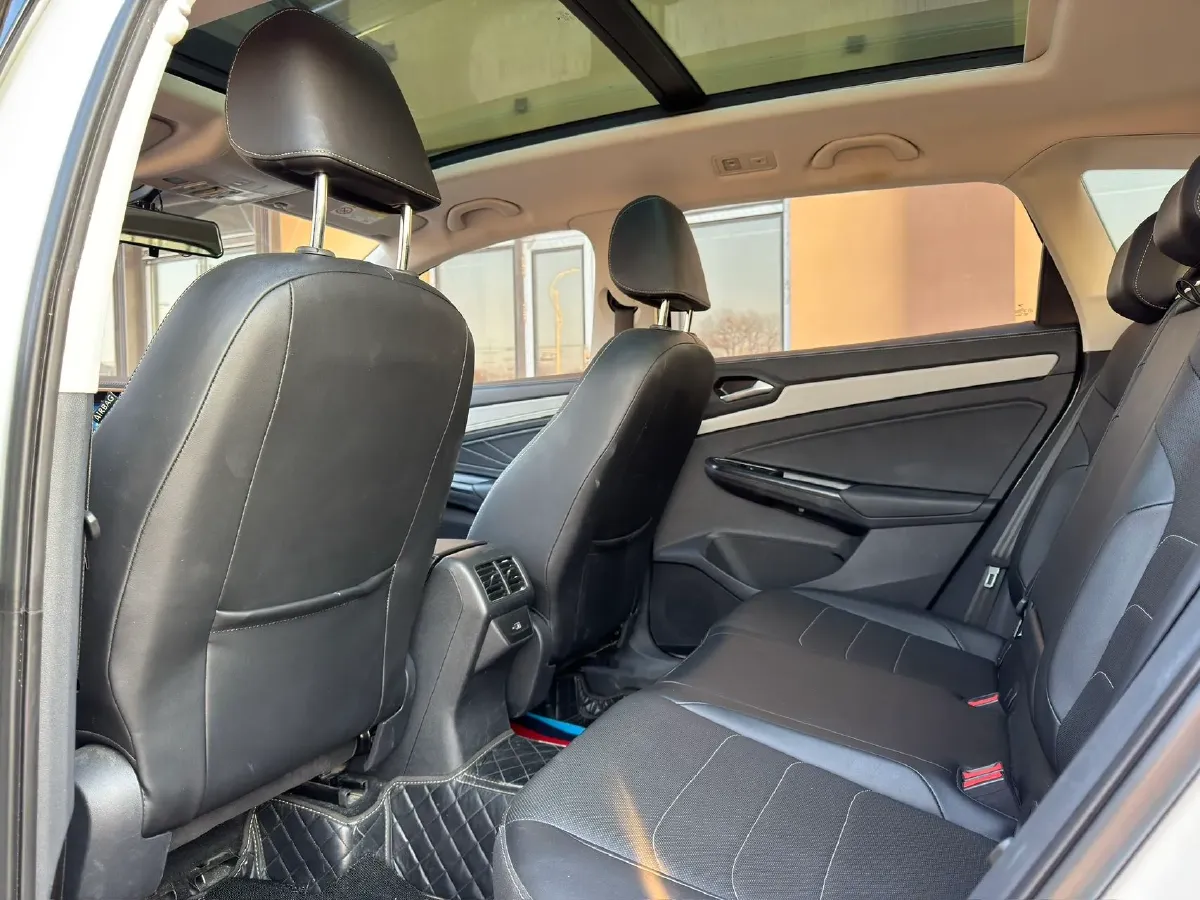 2022 Jetta VS7 1.4T 150HP L4 6AT,autocango,china used car exporter,china ev exporter,chinese used car exporter,chinese used ev exporter