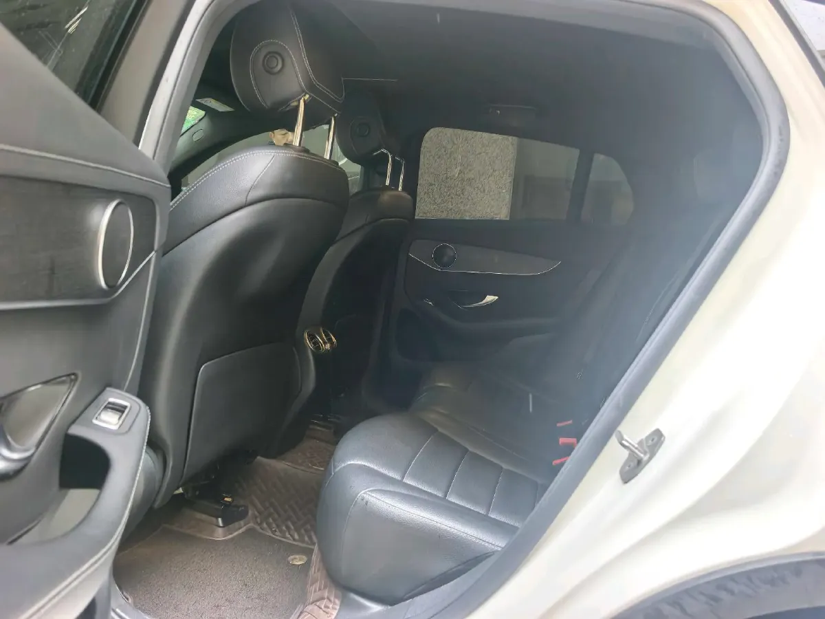 2020 Mercedes-Benz GLC Coupe 2.0T 258HP L4 9AT,autocango,china used car exporter,china ev exporter,chinese used car exporter,chinese used ev exporter