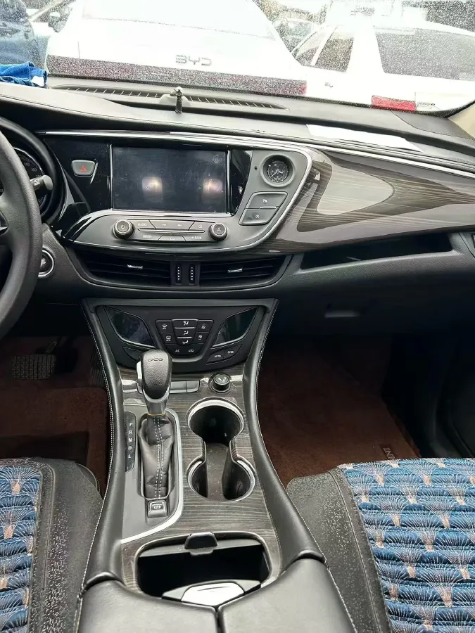 2020 Buick EnvisionPlus 1.5T 169HP L4 7DCT,autocango,china used car exporter,china ev exporter,chinese used car exporter,chinese used ev exporter
