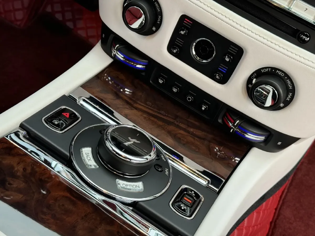 2018 Rolls-Royce Ghost 6.6T 571HP V12 8AT,autocango,china used car exporter,china ev exporter,chinese used car exporter,chinese used ev exporter