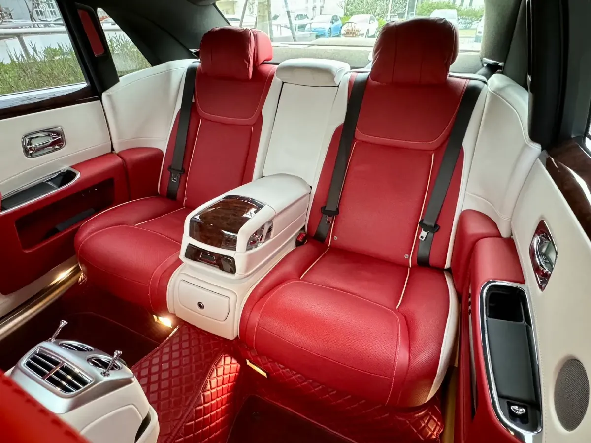 2018 Rolls-Royce Ghost 6.6T 571HP V12 8AT,autocango,china used car exporter,china ev exporter,chinese used car exporter,chinese used ev exporter