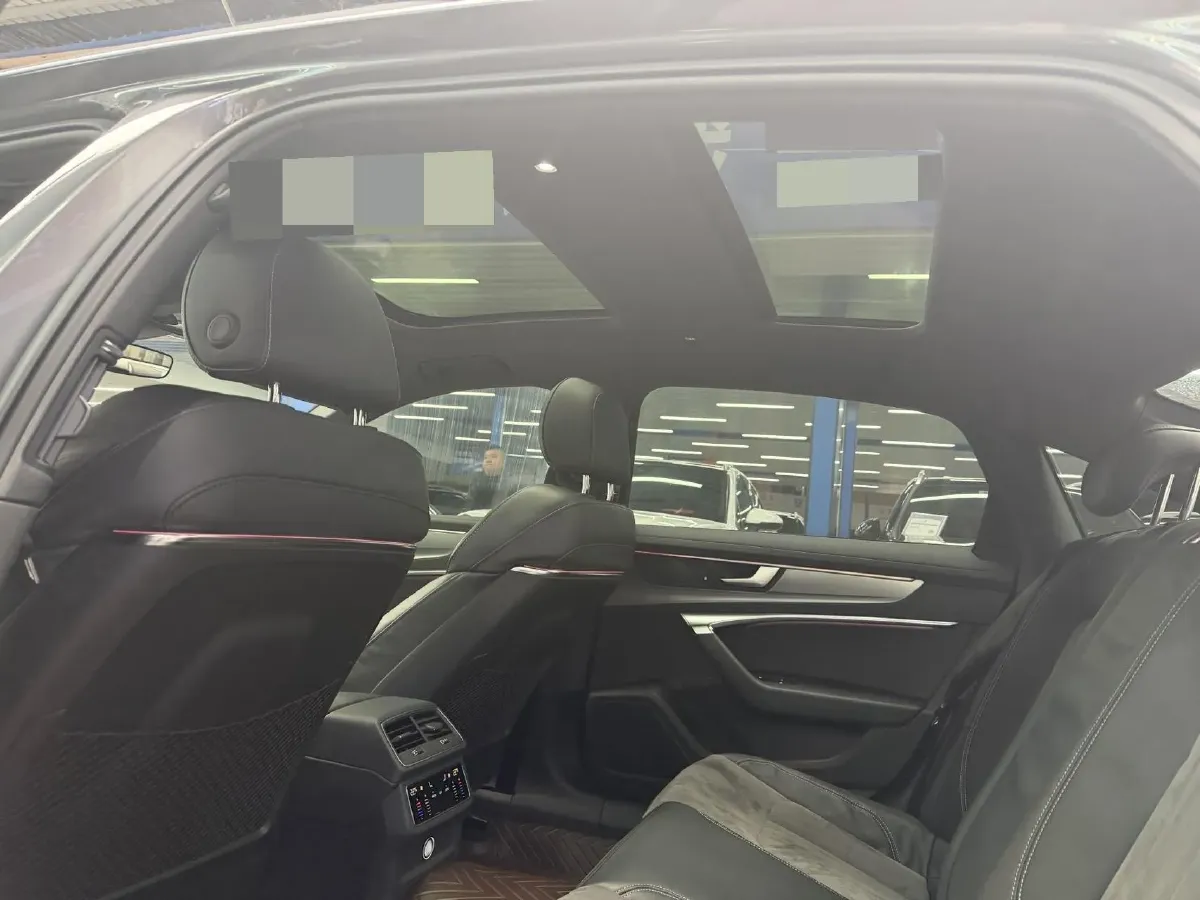 2022 Audi A6L 2.0T 224HP L4 7DCT,autocango,china used car exporter,china ev exporter,chinese used car exporter,chinese used ev exporter